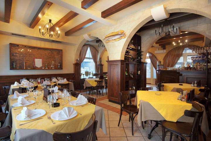 Salle restaurant Fontvieille